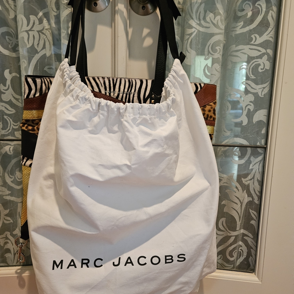 Marc Jacobs Metallic Calfskin Embossed Ponyhair Patchwork Tote & Blk Coin Purse - Picture 10 of 10